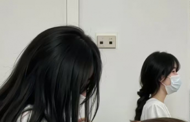 午睡美女！